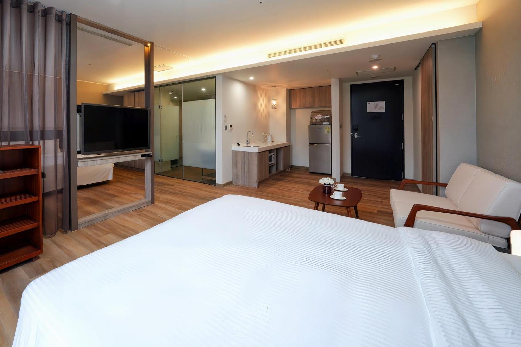 Freedom Design Hotel Luzhu Room photo